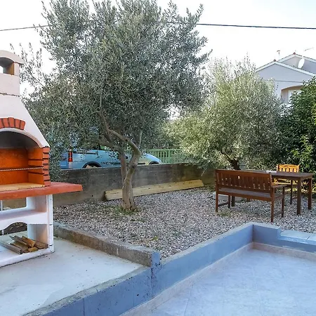 Apartman Surjan