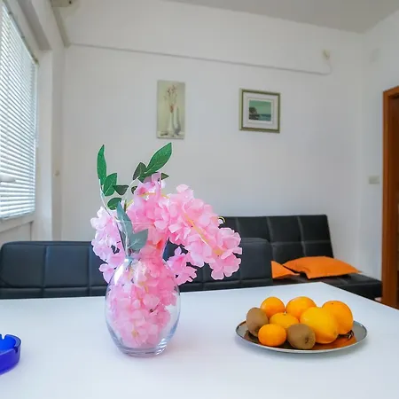 Surjan Apartman